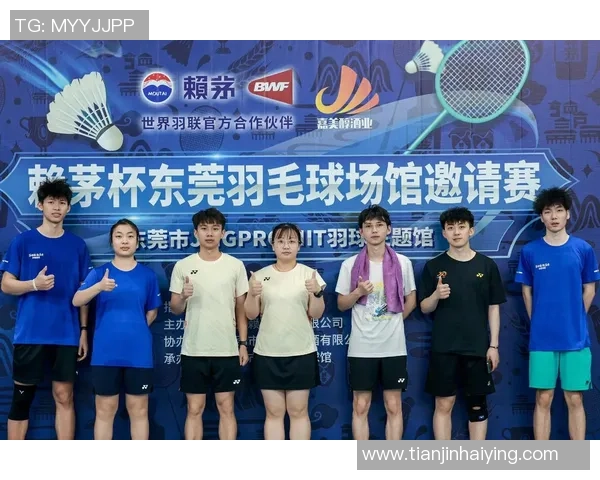 武汉羽毛球队的奋斗与荣耀：一段不平凡的羽毛球纪实之旅